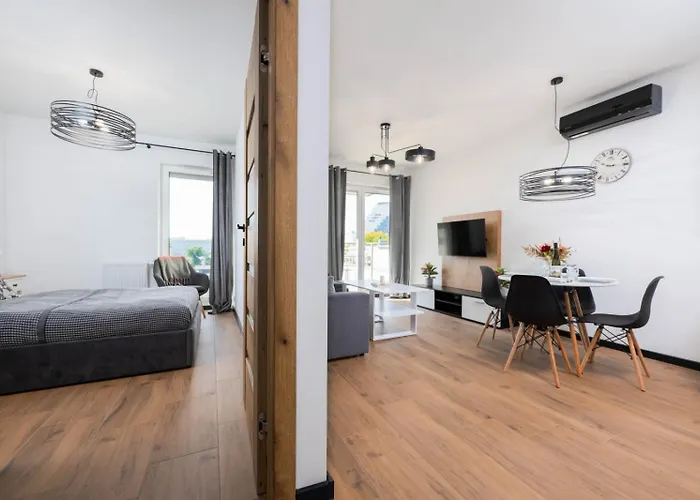 Old Town - Air Con & Parking - By Rentujemy Poznań