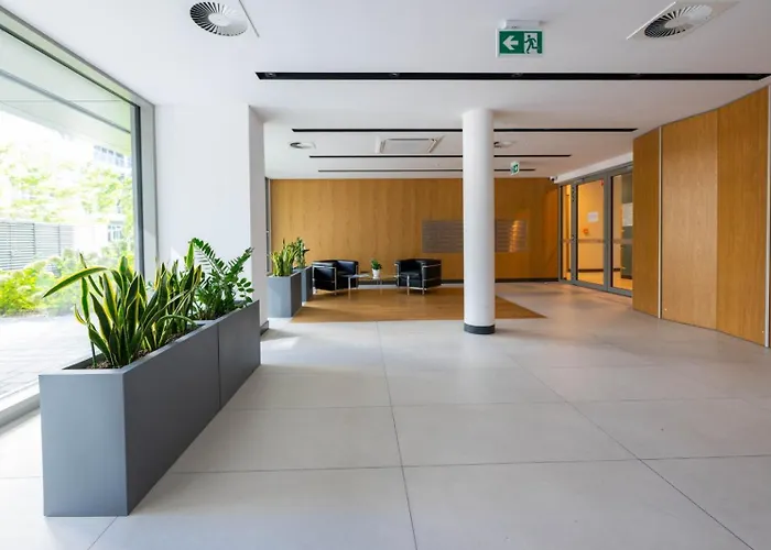 Old Town - Air Con & Parking - By Rentujemy 아파트